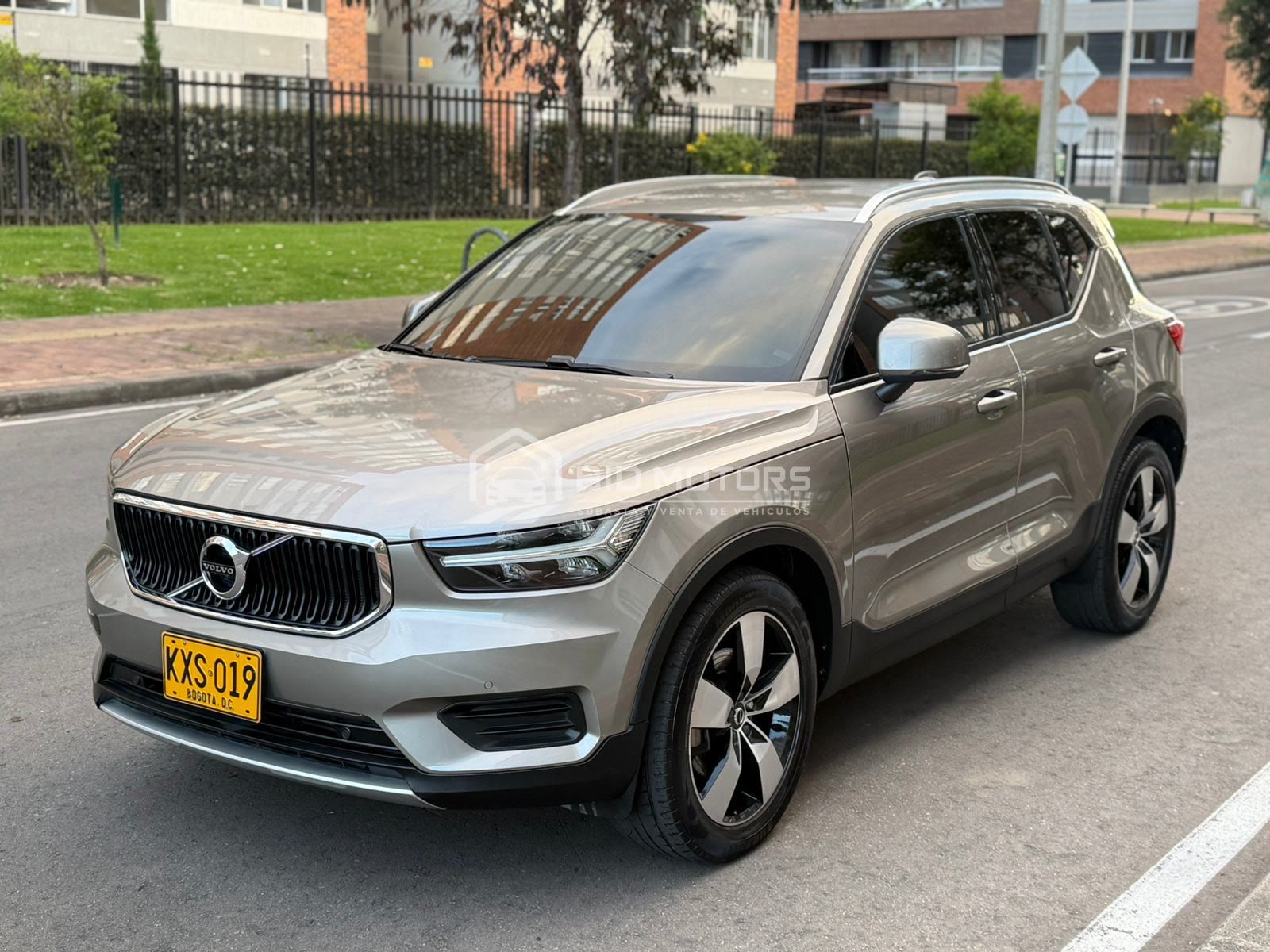 Volvo XC40 T4 Momentum 2021
